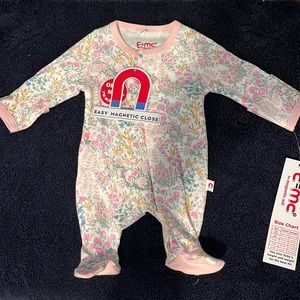 Magnetic me E=mc meadow song floral magnetic footie